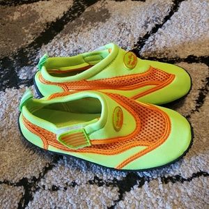 NWOT Water Shoes